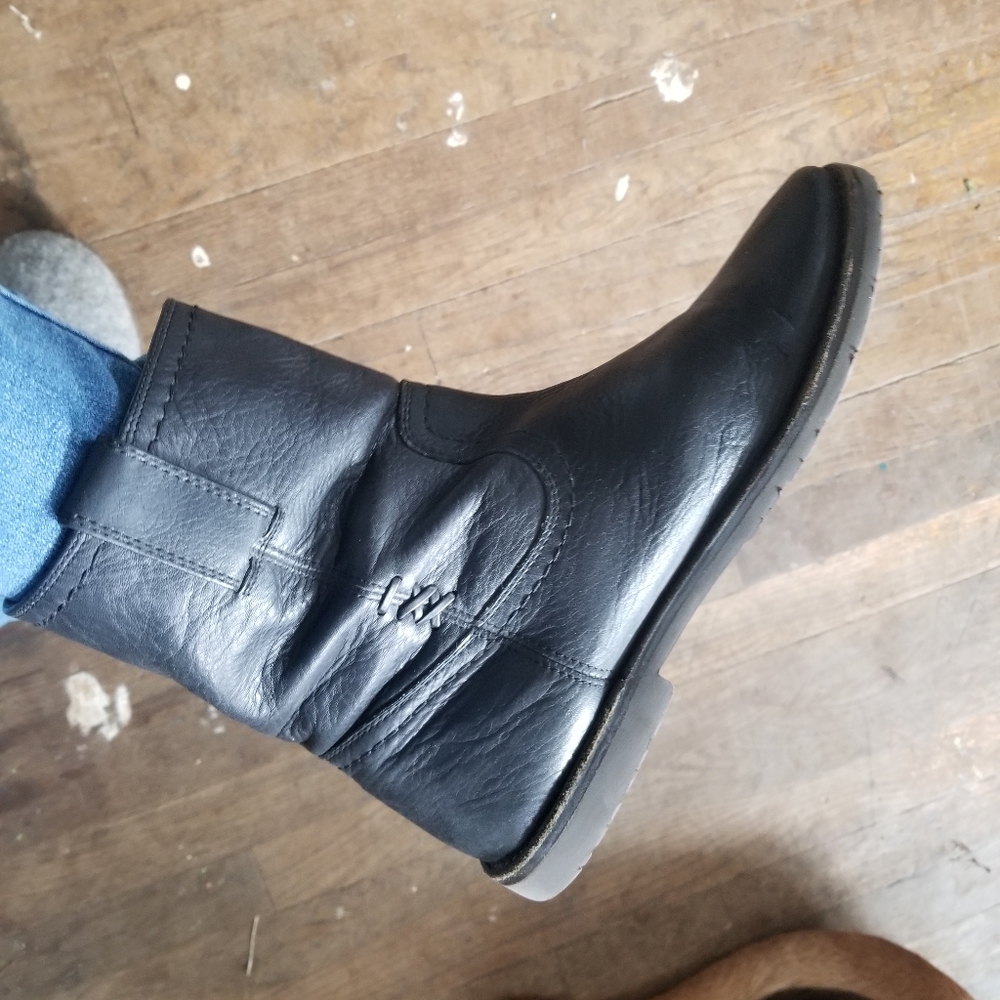 Frye shortie boot